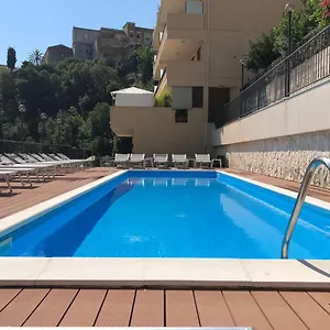 https://casa-vacanza-ilenia-taormina.taorminaitalyhotels.com